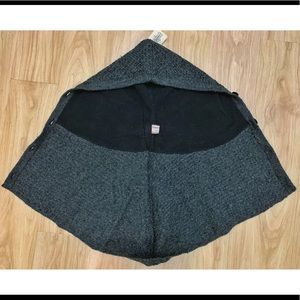 New VERSATILE HOOD SCARF SHAWL Gray Buttoned Wool